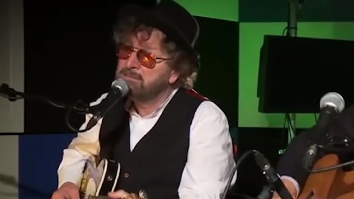 doliu in lumea muzicii un cunoscut cantaret britanic a murit la varsta de 74 de ani