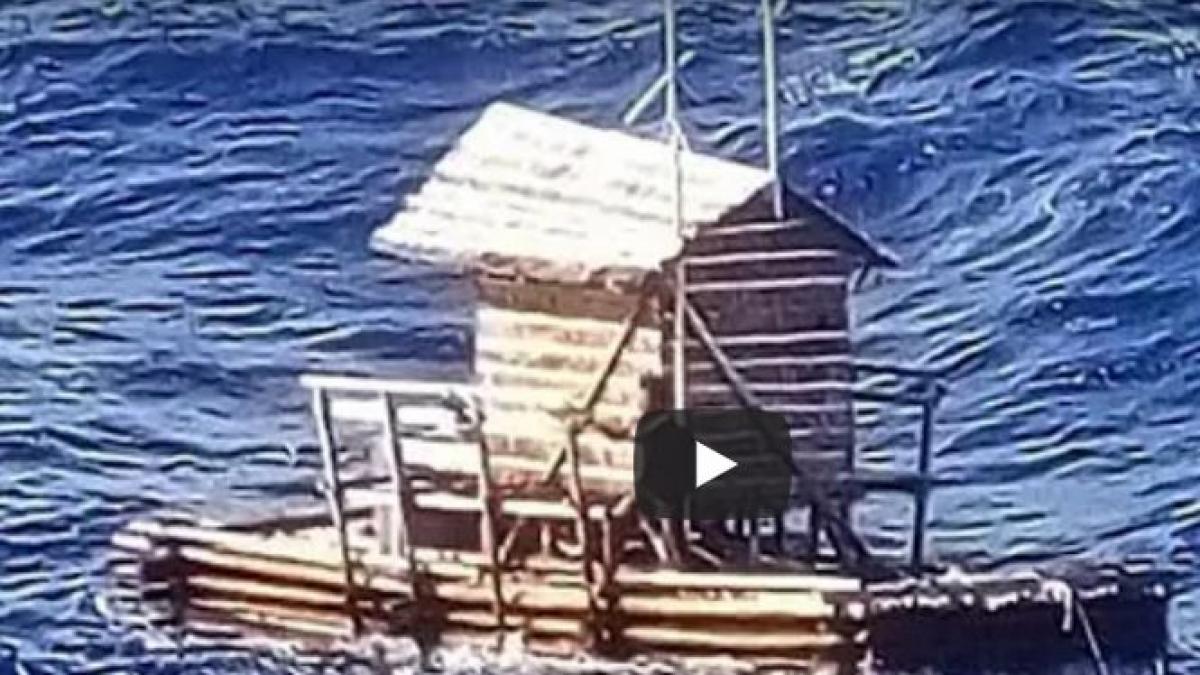 un adolescent a supravietuit 49 de zile pe mare cum a fost gasit