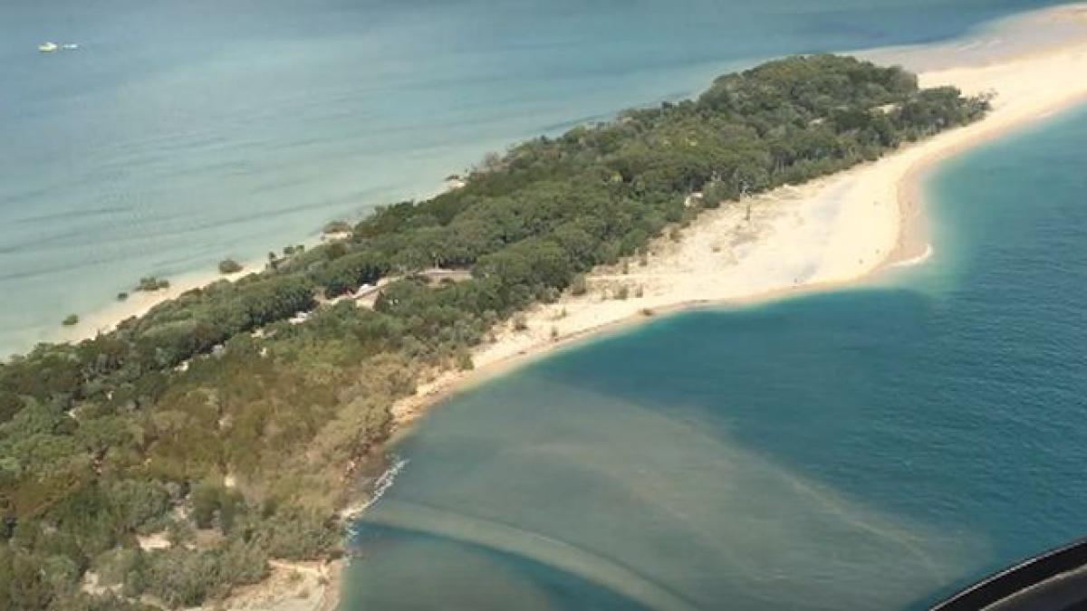 o plaja a fost inghitita de o gaura imensa video socant