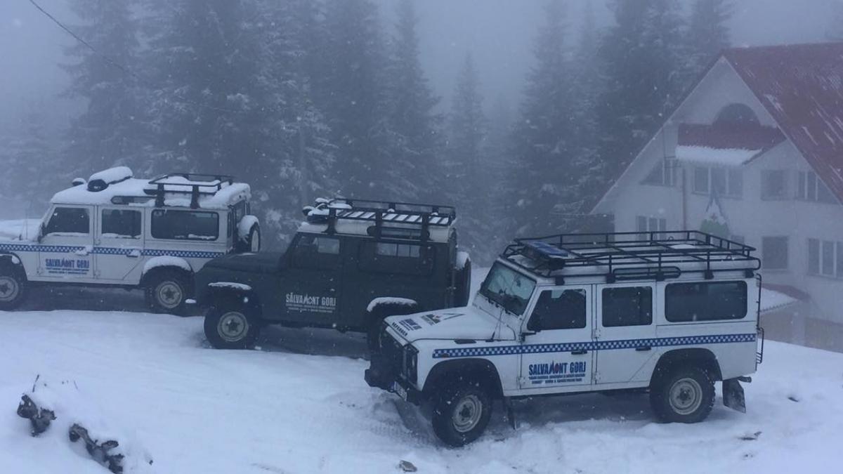 turisti blocati pe transalpina intervin salvamontistii din gorj