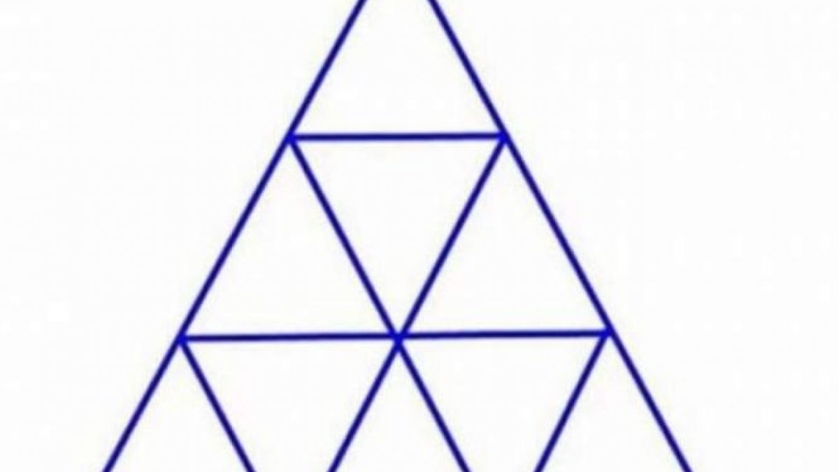 Из 9 треугольников 1. Треугольник из 9 треугольников. Треугольник разделили +на 9 треугольников. 4 Треугольника из 9. Как из 9 треугольников сделать 1 треугольник.