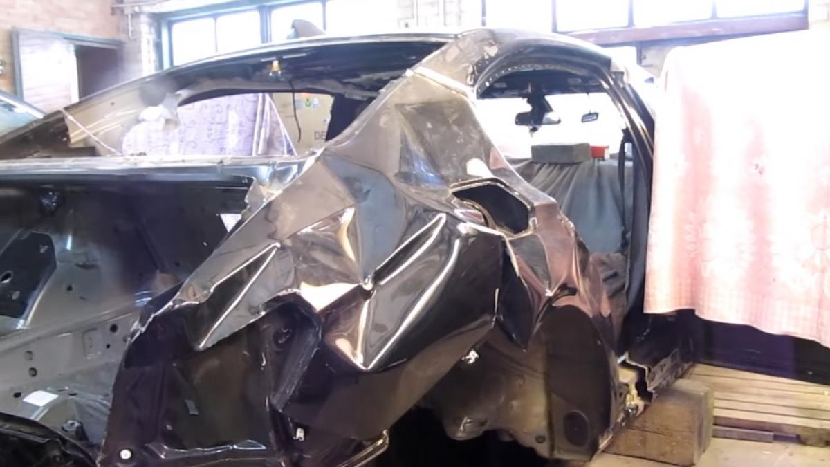 cum a reparat un mecanic din rusia un bmw seria 7 e un sicriu pe roti