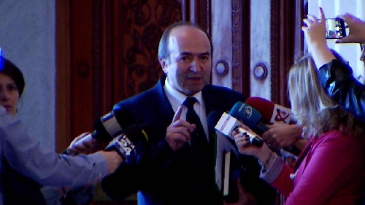 tudorel toader despre o posibila remaniere exista o perioada de evaluare a oricui