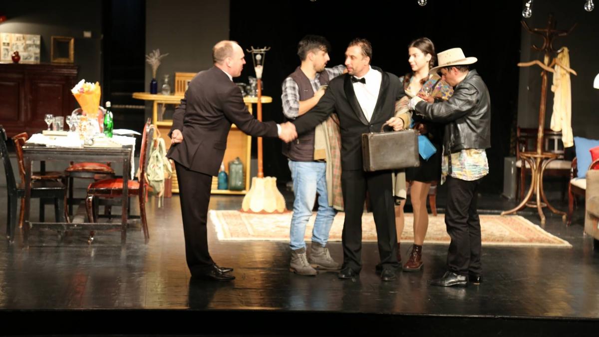 zece neimpliniri ale teatrului romanesc care sunt lucrurile lipsa