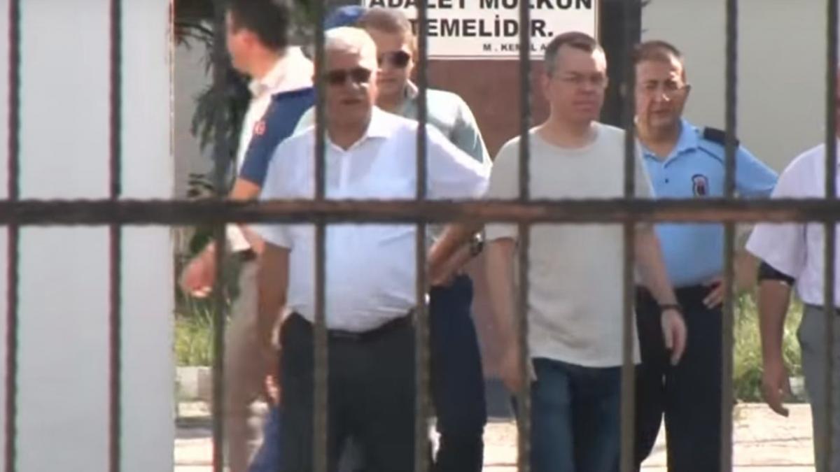 pastorul care a declansat un scandal intre turcia si sua va fi eliberat