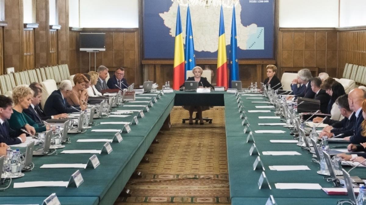 decizie de ultima ora guvernul modifica prin ordonanta legile justitiei luni sedinta extraordinara