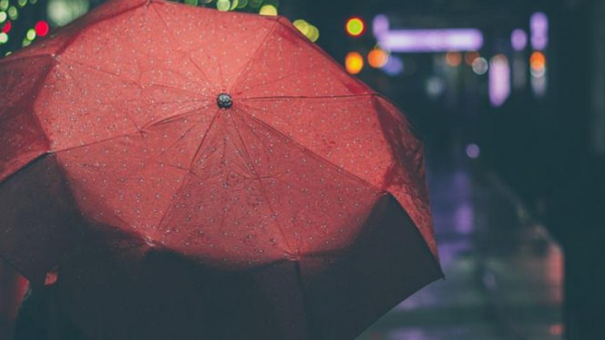 vremea se raceste dramatic meteorologii anm anunta ploi si temperaturi scazute in toata tara