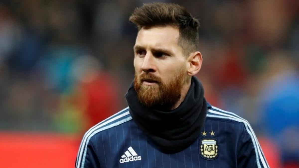 un arbitru roman la centru la derby ul barcelona inter milano