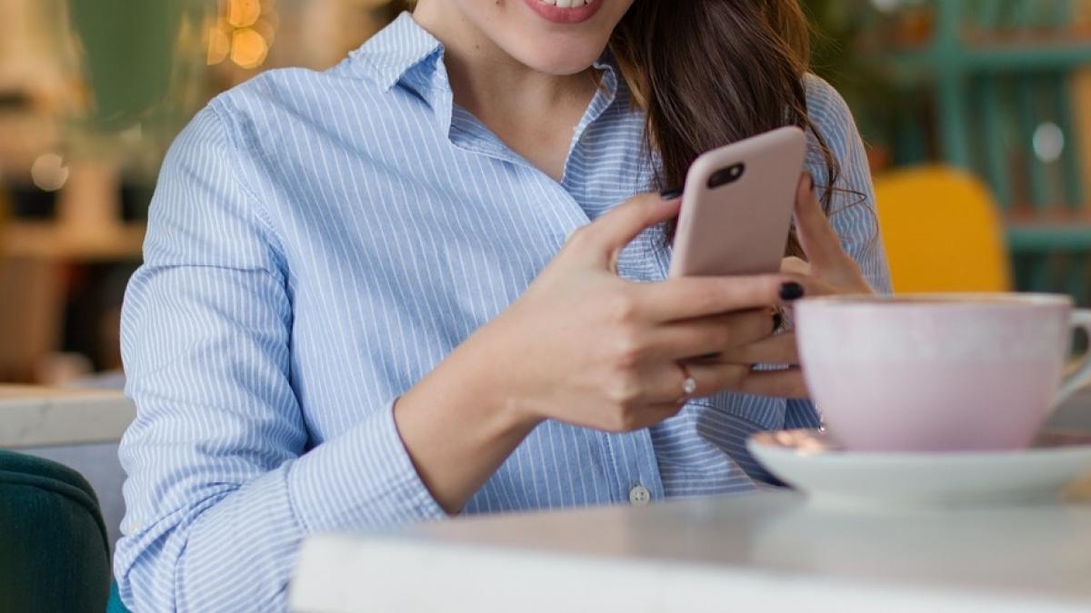 ai aplicatia lanterna pe telefon de ce trebuie sa o dezinstalezi imediat