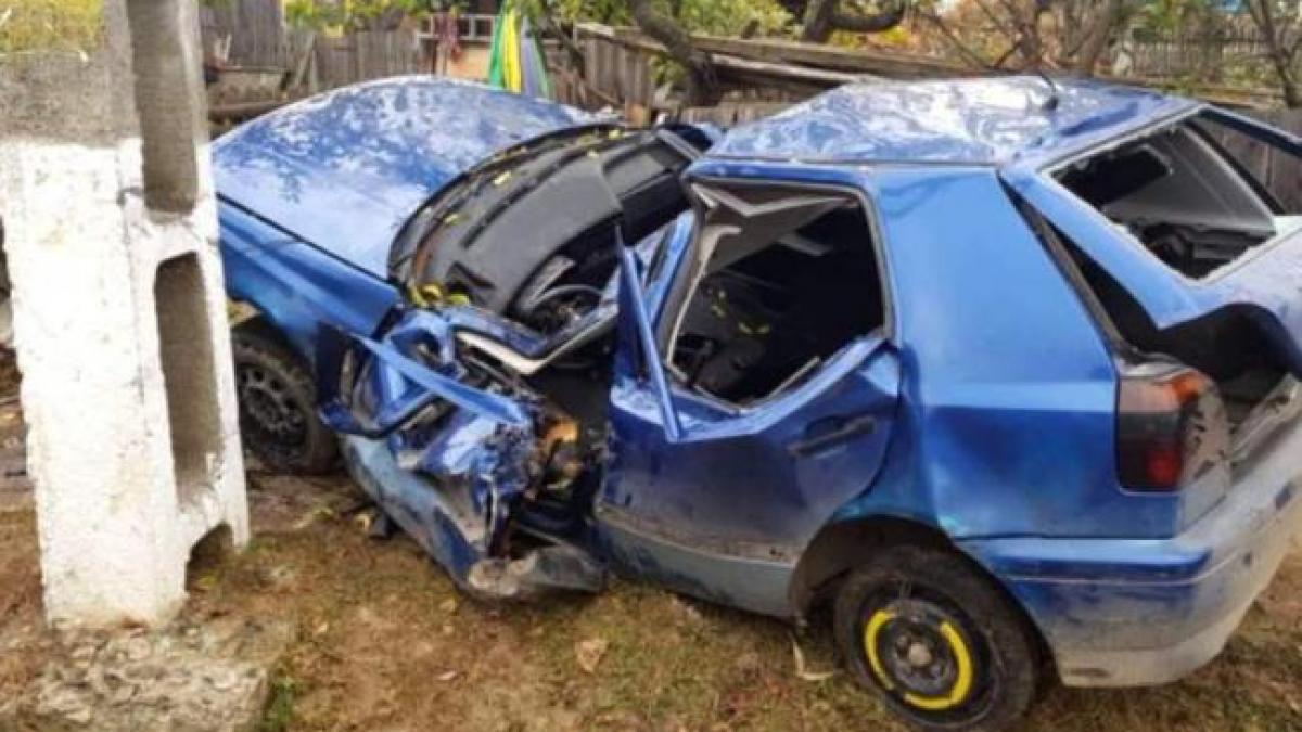 tragedie in suceava un tanar de 17 ani a murit intr o masina strivita