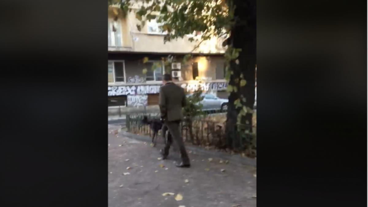 presedintele autoritatii electorale permanente hartuit pe strada