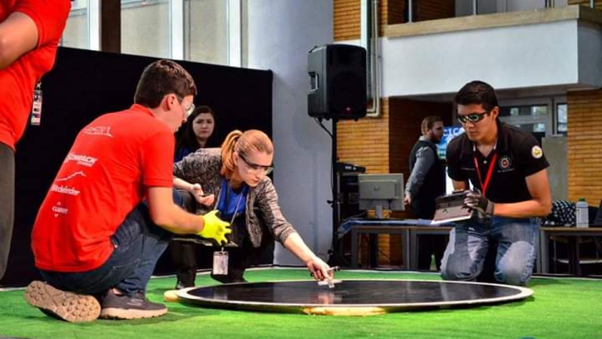 cea mai mare competitie de robotica din europa are loc la bucuresti