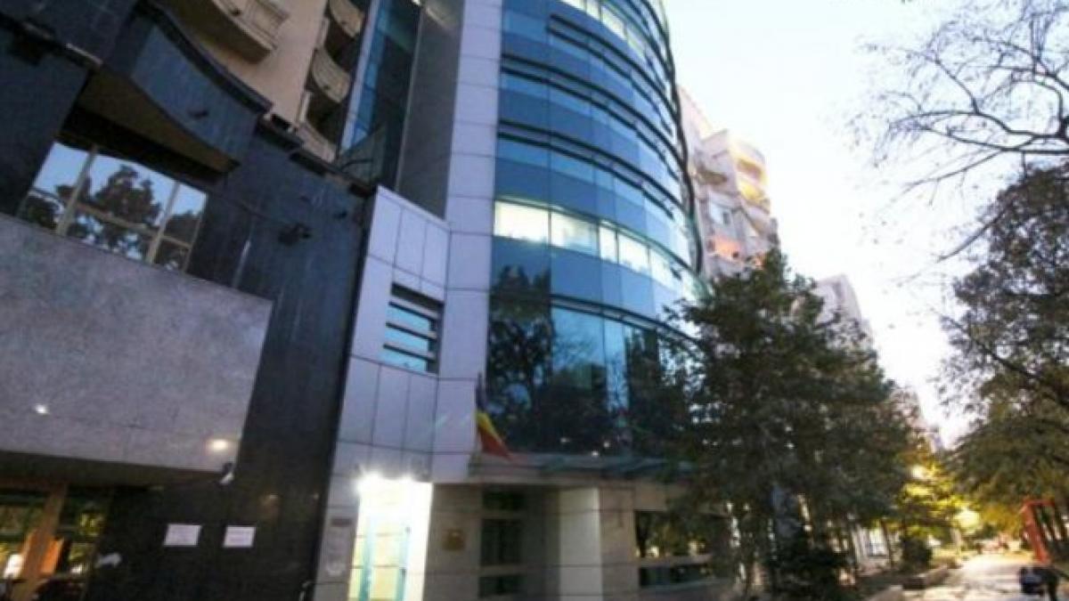 mii de romani au fost pagubiti fosta glorie a comertului cu petrol din comunismul romanesc a dat