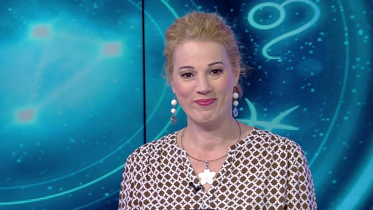 horoscopul zilei de 2 noiembrie cu camelia patrascanu leii au rezultate bune la munca si castiga