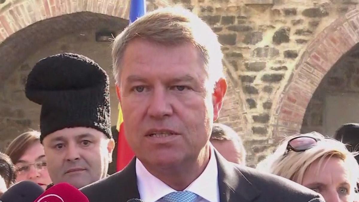politikix presedintele klaus iohannis fotomodel de ocazie