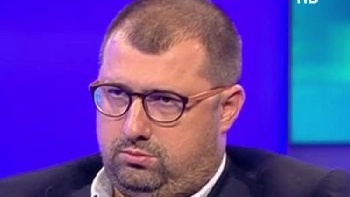 fostul ofiter sri daniel dragomir coldea si buzaianu sunt in elvetia cauta sa ajunga la fiul lui