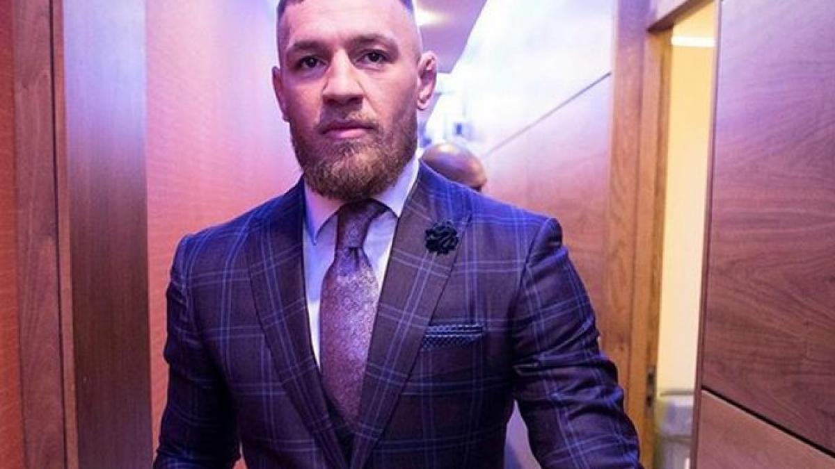 Conor McGregor a fumat marijuana de la Mike Tyson