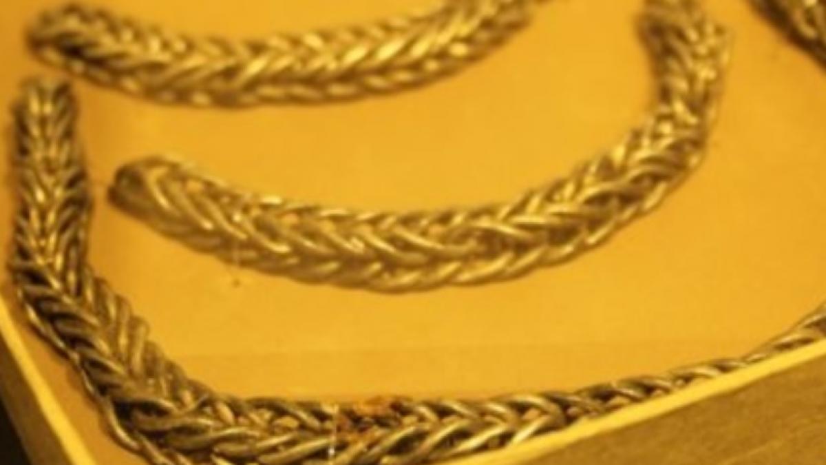 tezaur dacic spectaculos din aur si argint descoperit in judetul mures