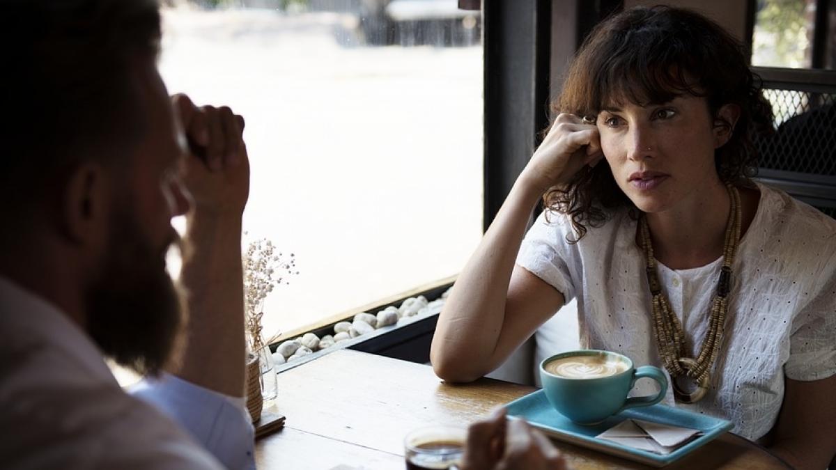 cum sunt influentati cei din jur de felul in care vorbim