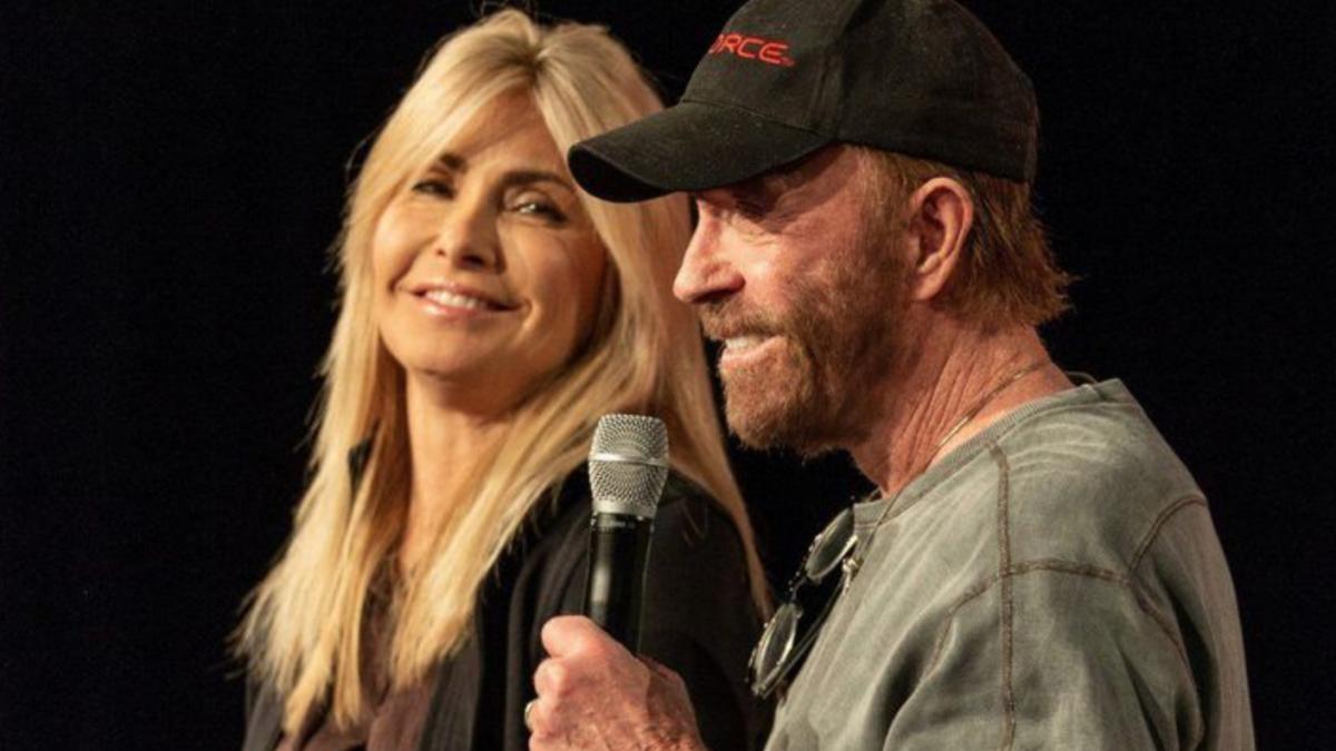 cum arata sotia lui chuck norris la cinci ani dupa ce a fost otravita