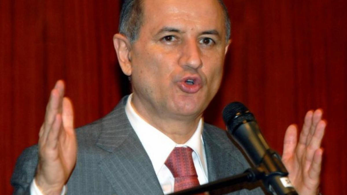 george copos s a recasatorit in secret cu fosta lui secretara