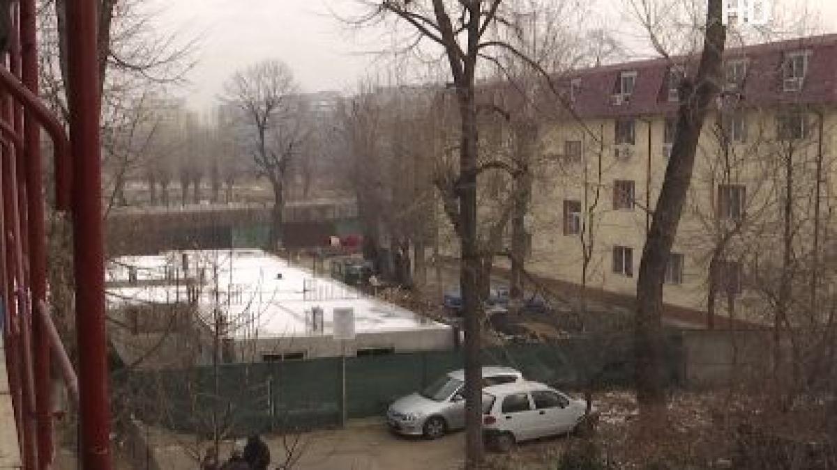 premiera in capitala a inceput demolarea unui bloc construit ilegal