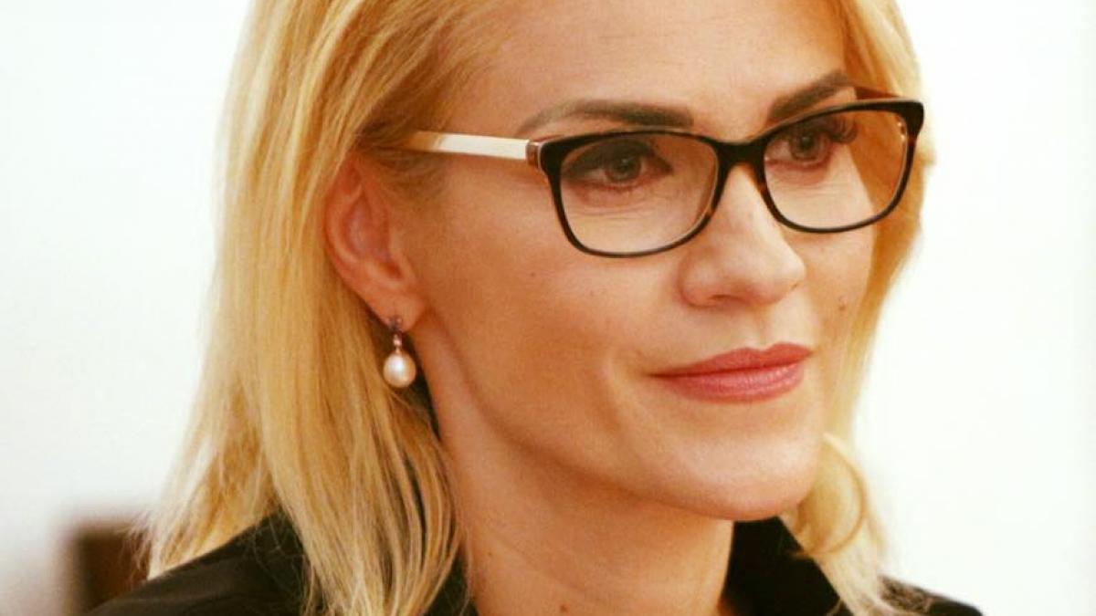 mesajul postat de gabriela firea pe facebook dupa ce a renuntat la functiile din psd