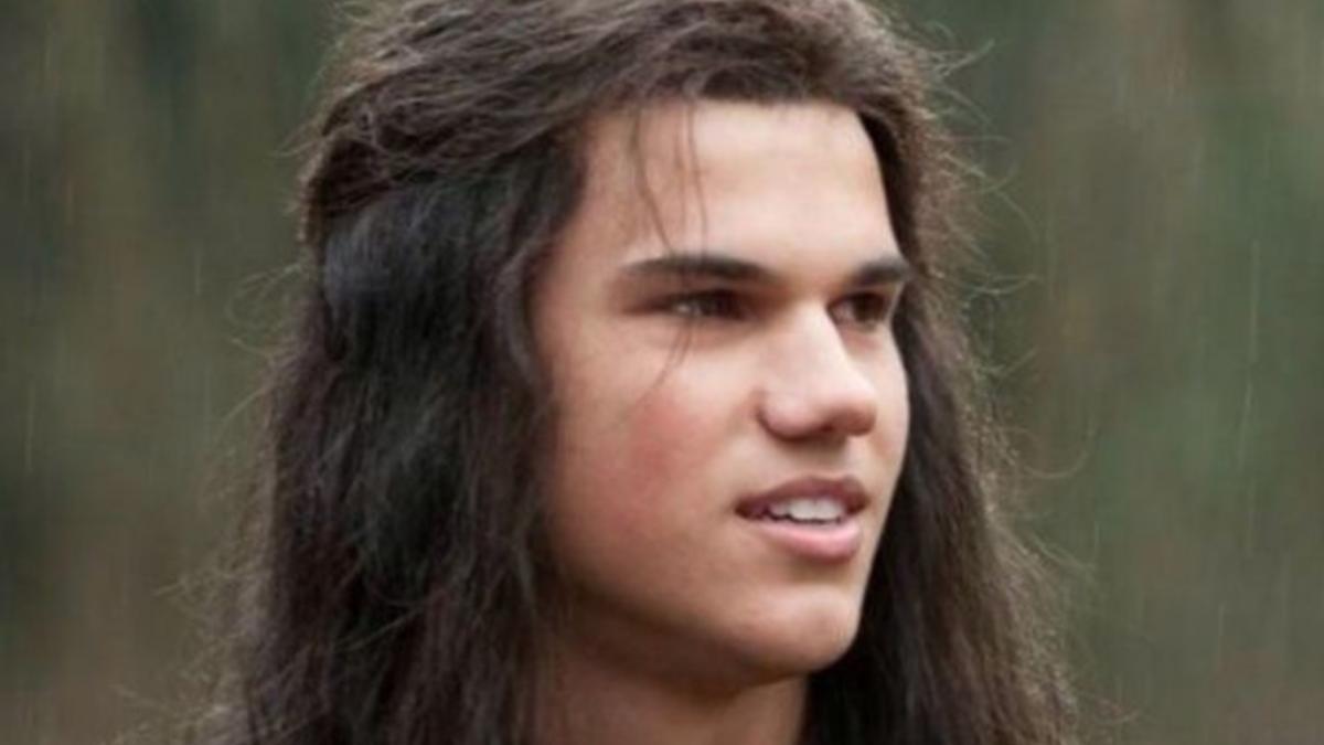 10 ani de la twilight cum arata acum taylor lautner varcolacul sexy este de nerecunoscut si nu a