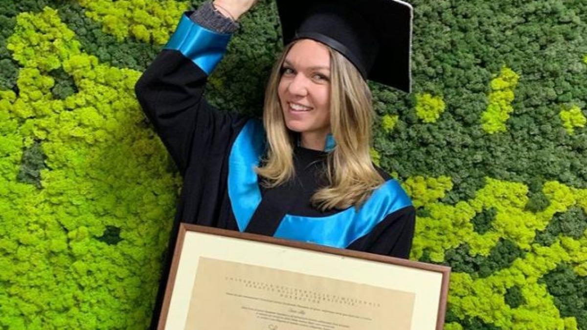 distinctie onoranta pentru simona halep fanii au fost luati prin surprindere