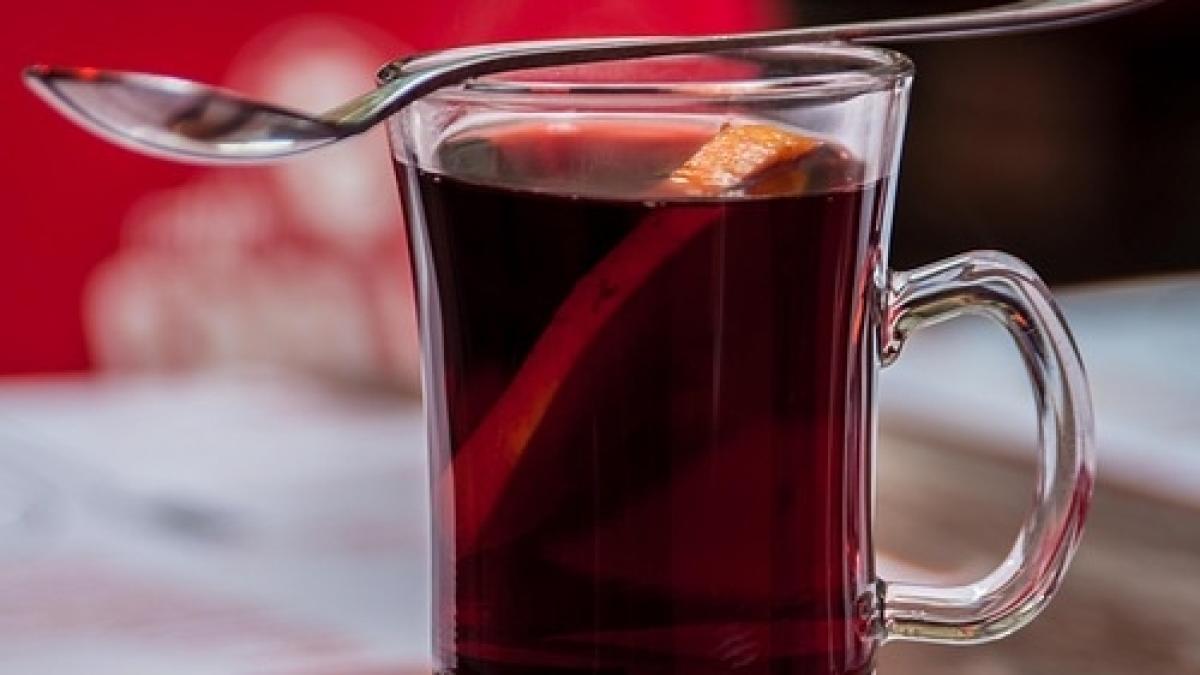 efectele incredibile ale vinului fiert iata de ce e bine sa fie consumat iarna