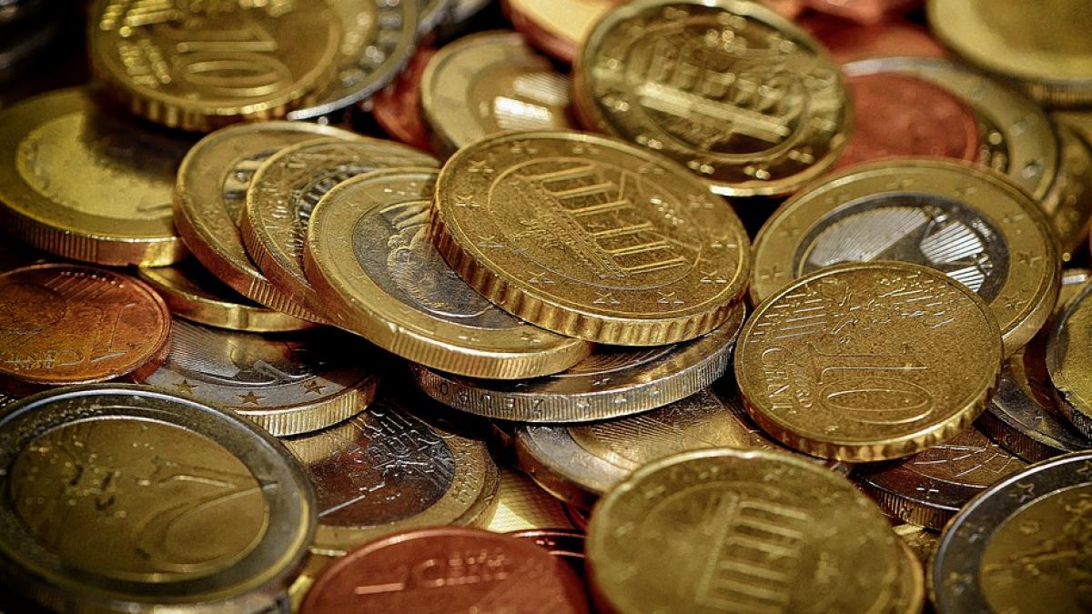 superstitii despre bani motivul pentru care nu e bine sa atingi bani gasiti pe strada