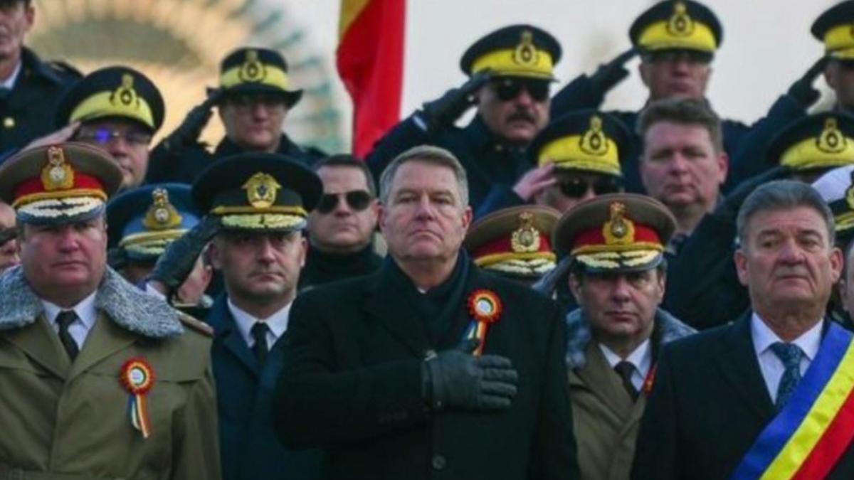 cine sunt generalii lui klaus iohannis
