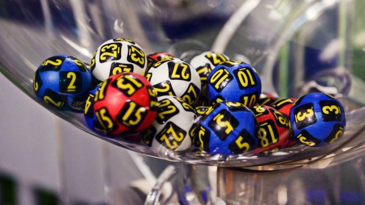 loto surpriza joi la loto 6 din 49 report urias pus la bataie