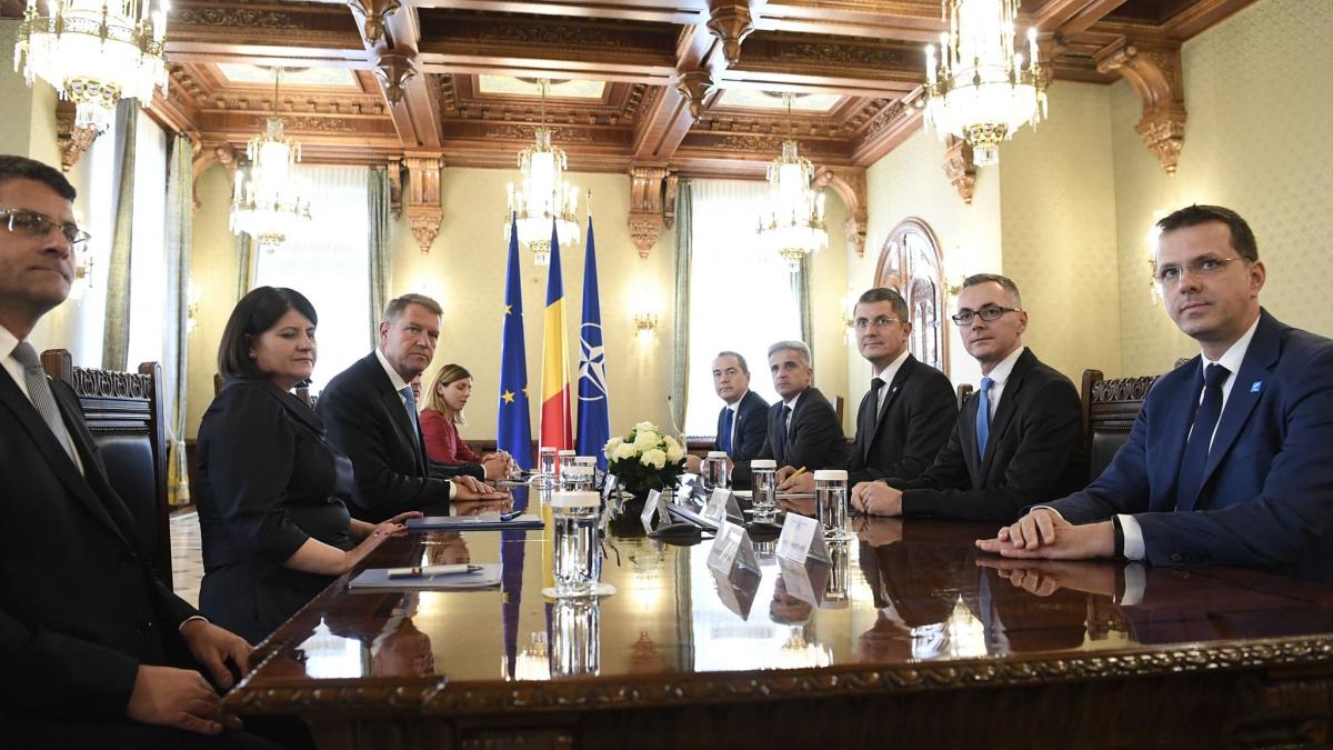 scandal urias in usr amenintari cu demisii din cauza listelor