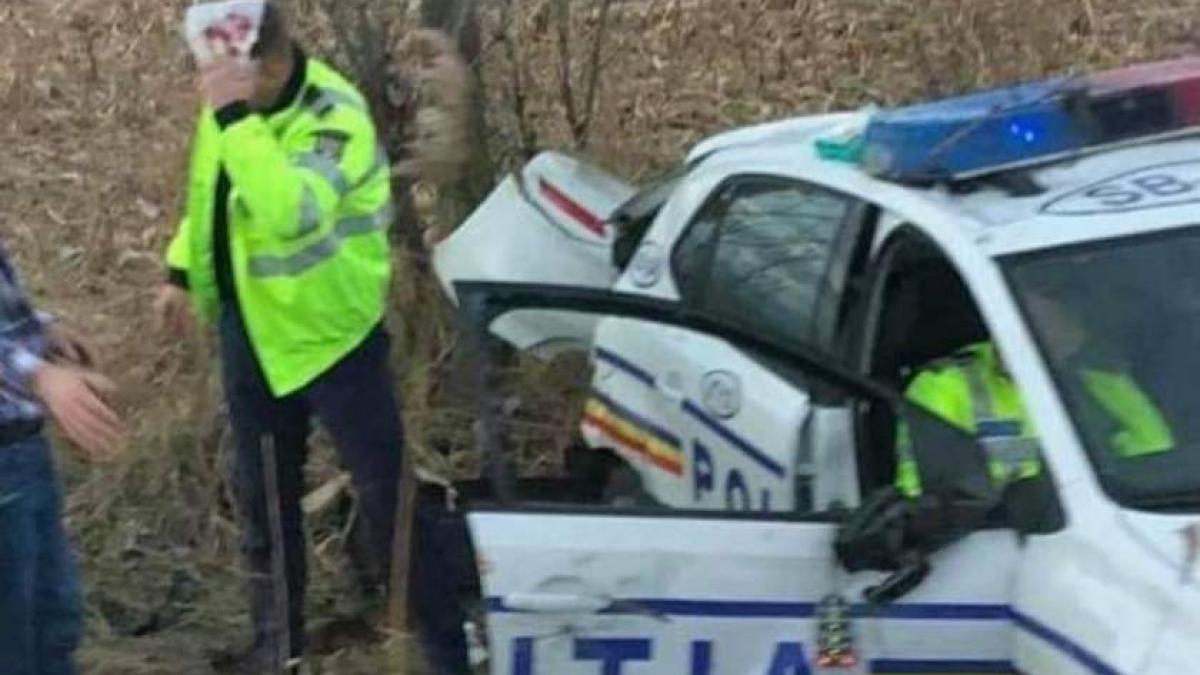 accident grav pe dn 1 doi agenti de politie au fost raniti