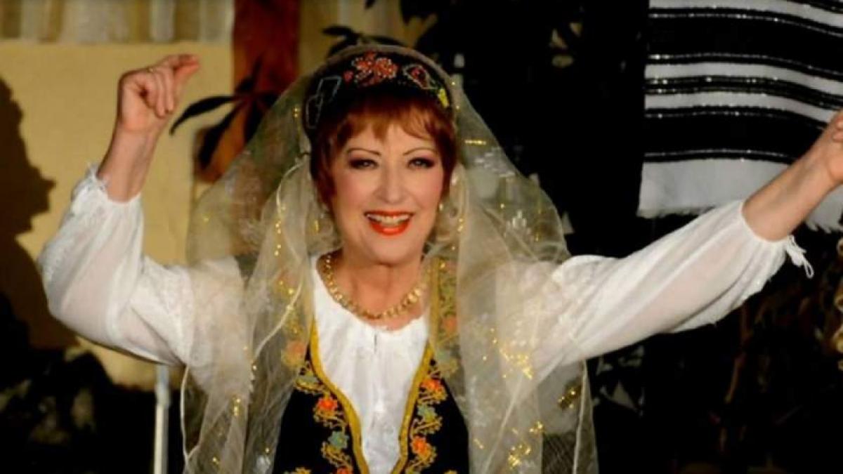 o indragita cantareata de muzica populara a murit la doar 68 de ani