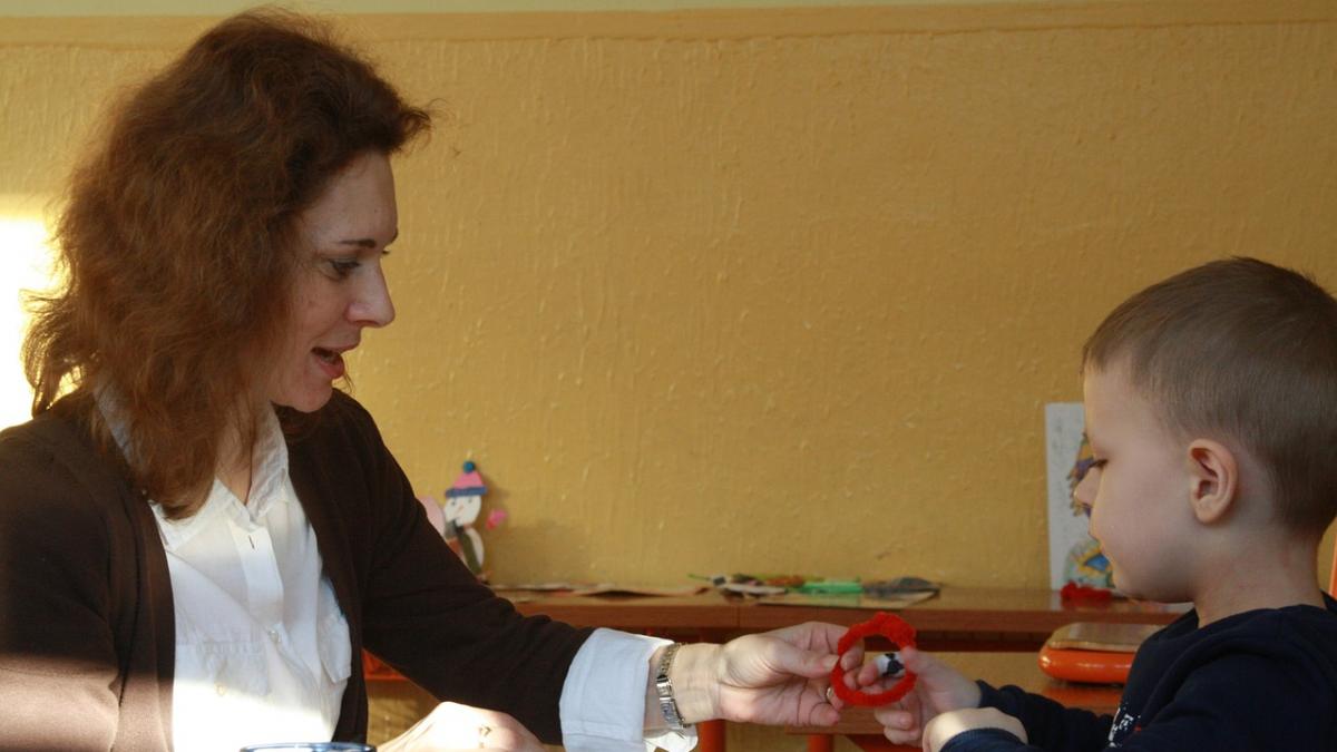 acestia sunt romanii care vor primi cate 600 de lei in plus la salariu de la 1 ianuarie