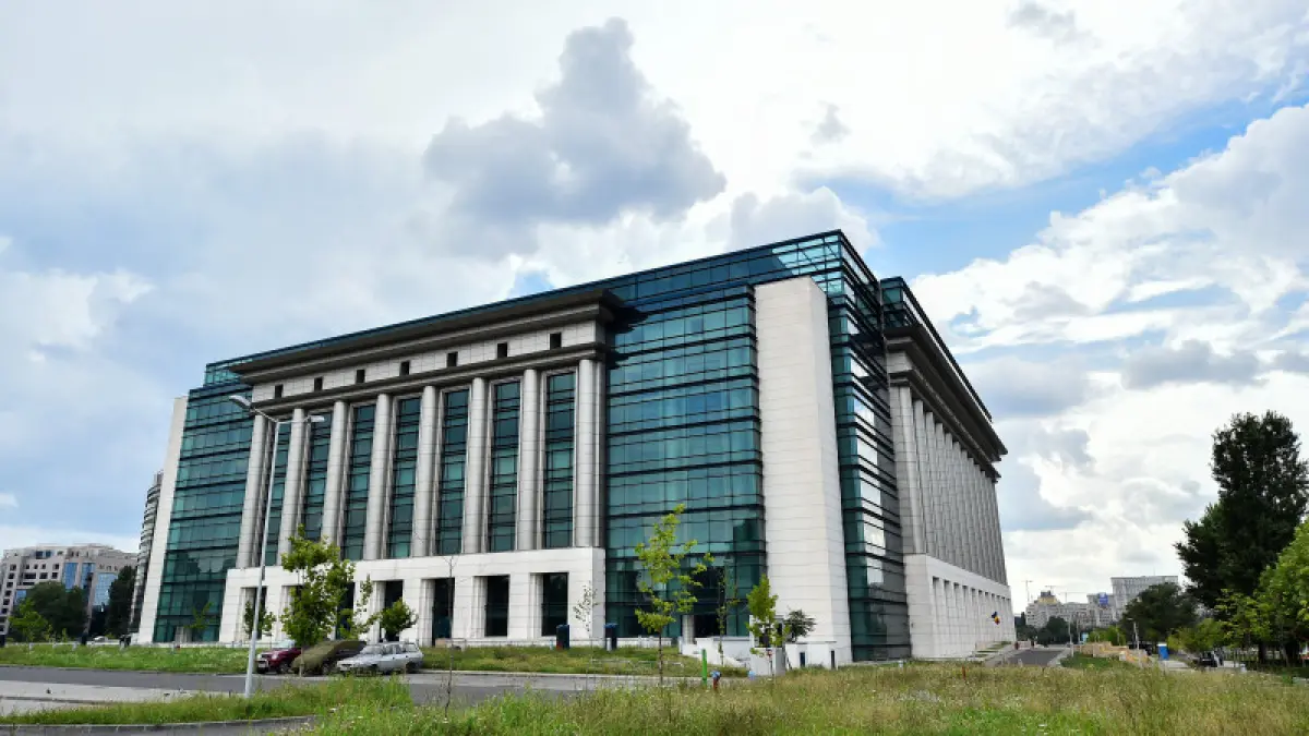biblioteca nationala a romaniei cauta portar ce salariu pune la bataie