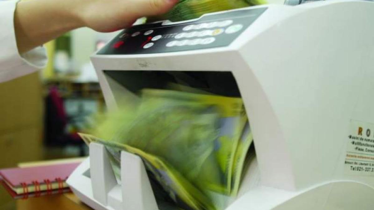 ministrul muncii a facut anuntul ce se intampla cu salariile angajatilor din sectorul public de la