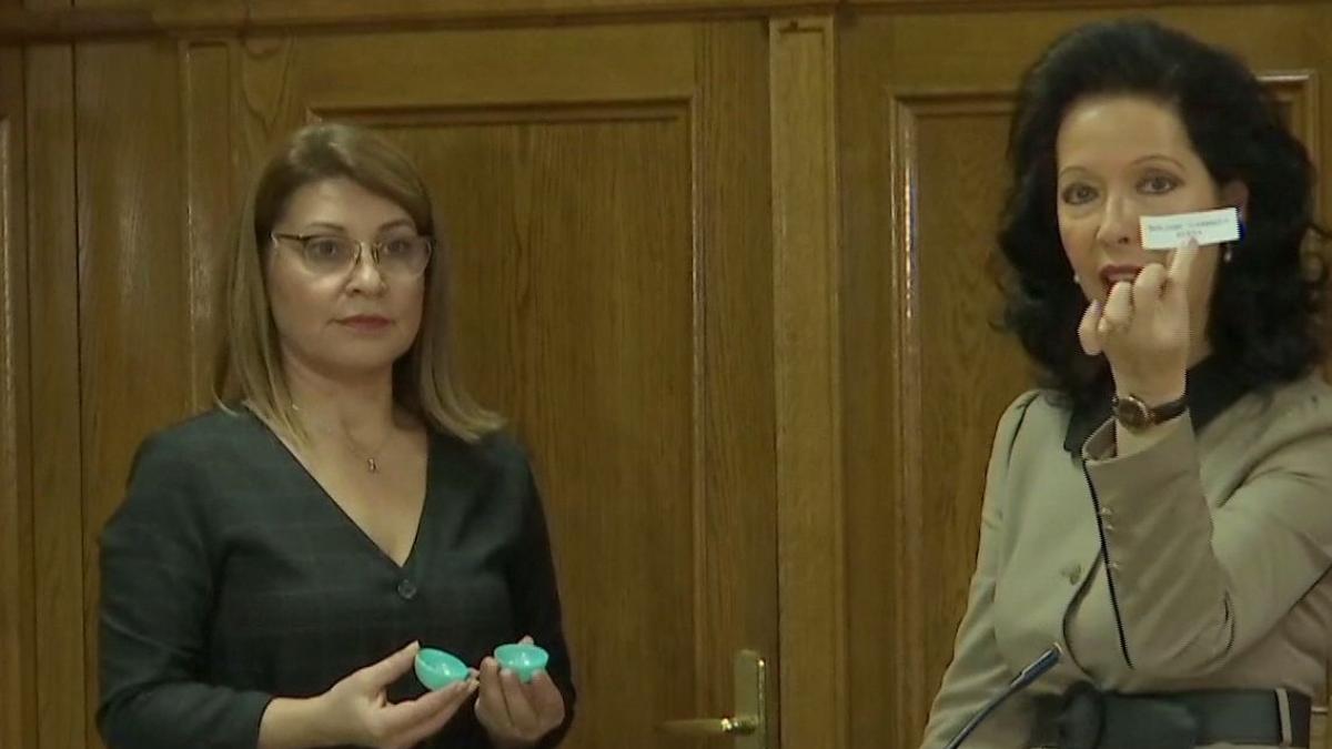 odiseea bilelor de la inalta curte s au ratacit pe un aeroport din germania