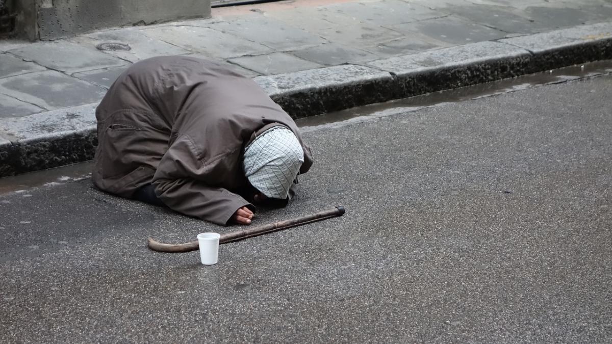 acest oras interzice cersetoria pe strazi