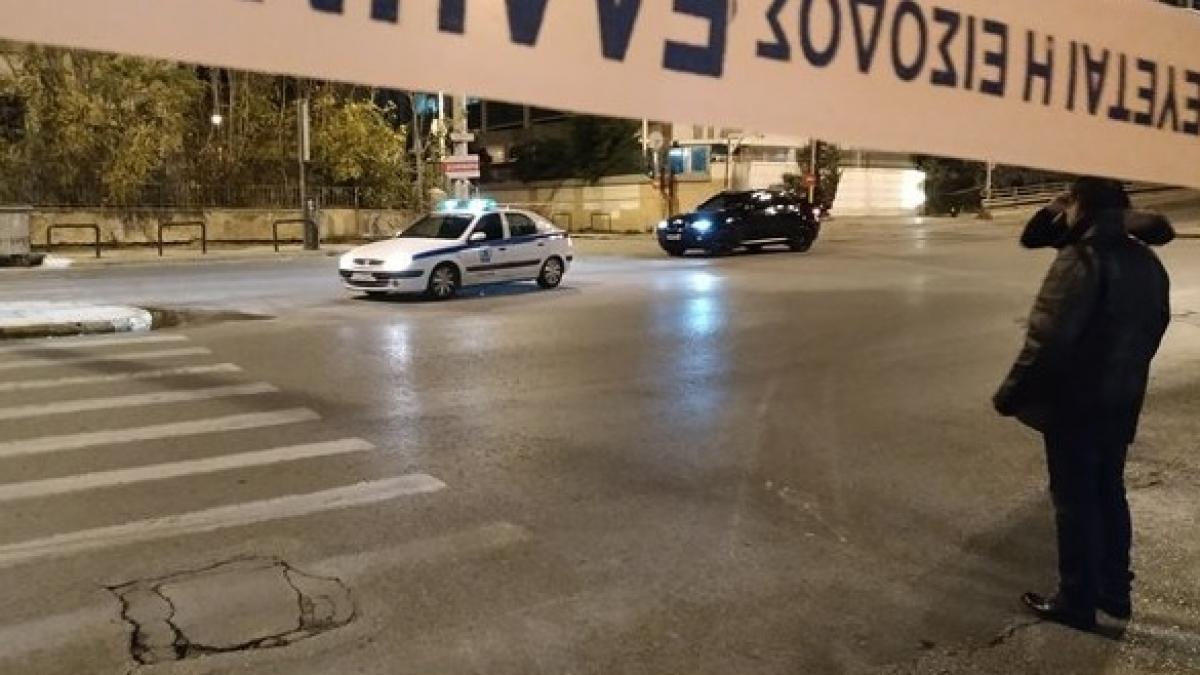 explozie puternica la sediul unui cunoscut post de televiziune din grecia foto