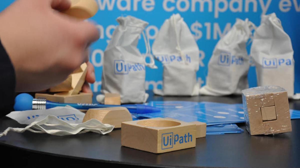 romani care dezvolta romania uipath