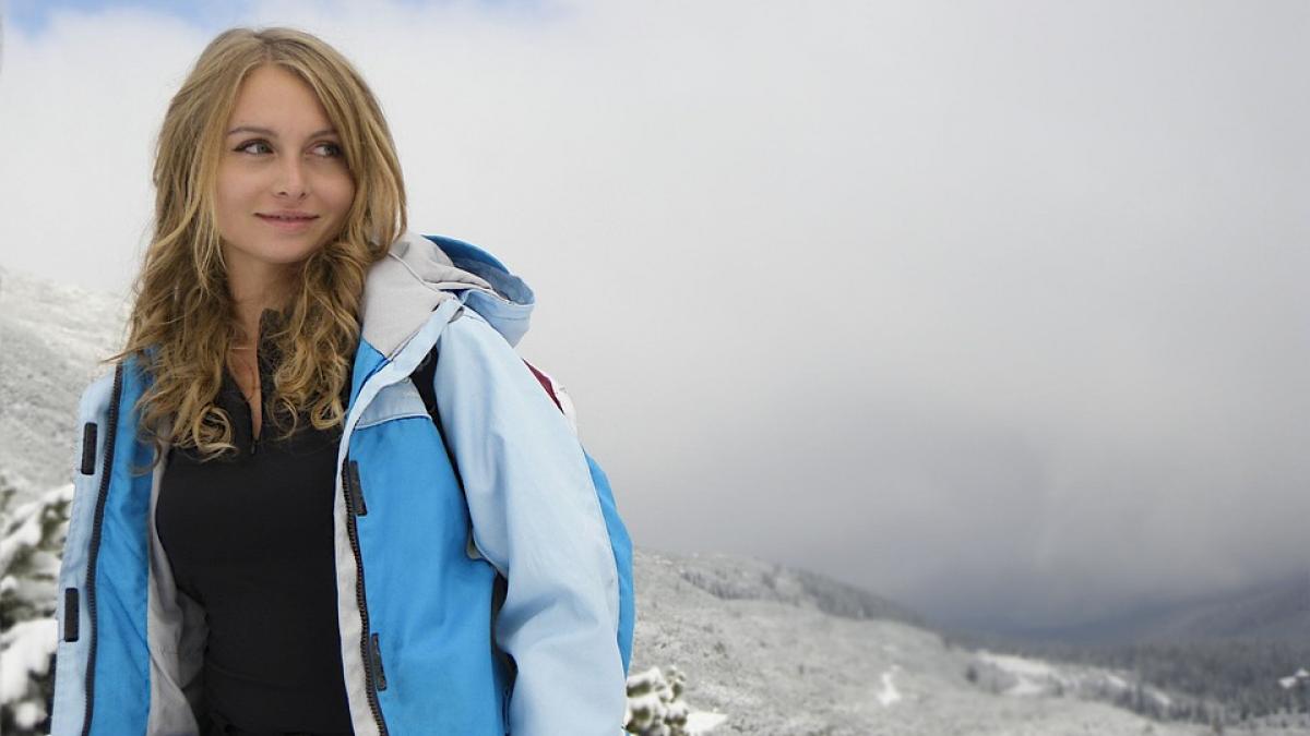 ne am cunoscut pe net si am avut o relatie la distanta dar dupa un an emil mi a spus adevarul am