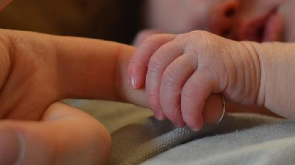 au ajuns dupa gratii fiindca si au botezat copilul dupa adolf hitler