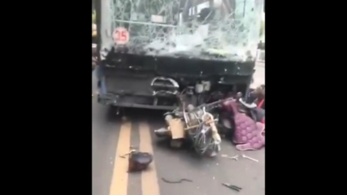 atacul din china cu microbuzul intrat in multime numarul celor care si au pierdut viata a crescut