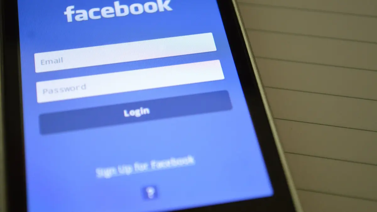 24 it boomerang si selfie mode disponibile pe facebook