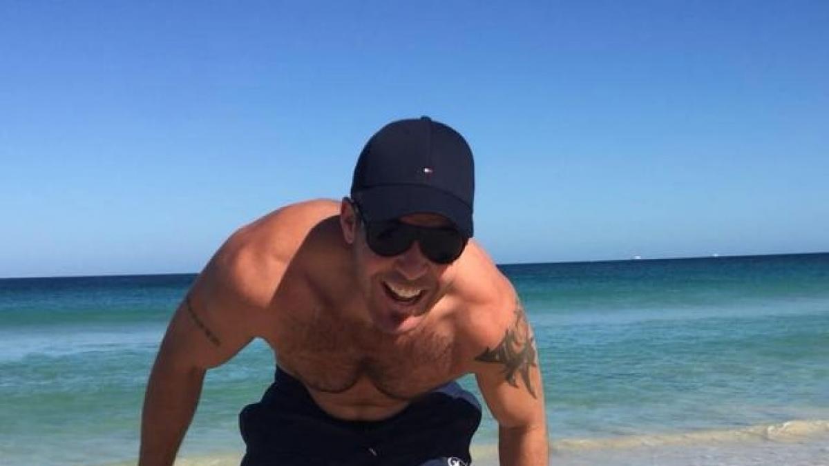 coincidenta stranie ce s a intamplat cu doi barbati care au mers in vacanta sarbatori fiecare cu