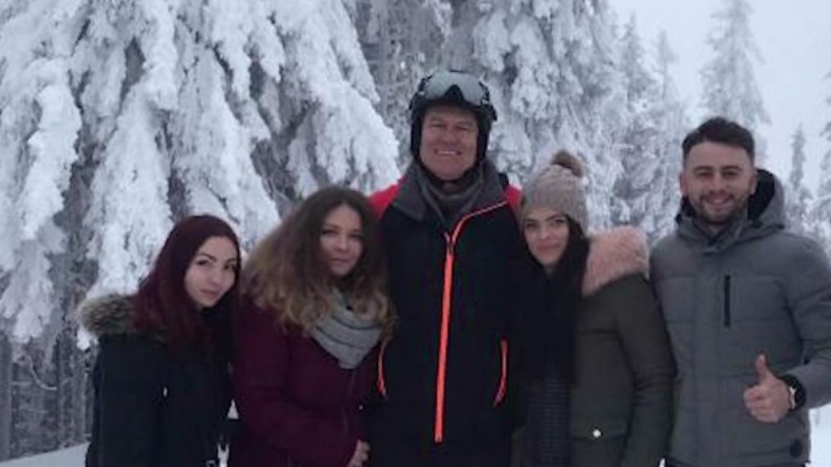 klaus iohannis singur pe schiuri de revelion