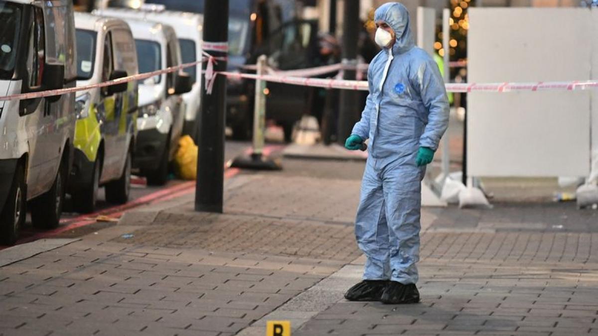 roman de 33 de ani ucis la londra presa il numeste erou